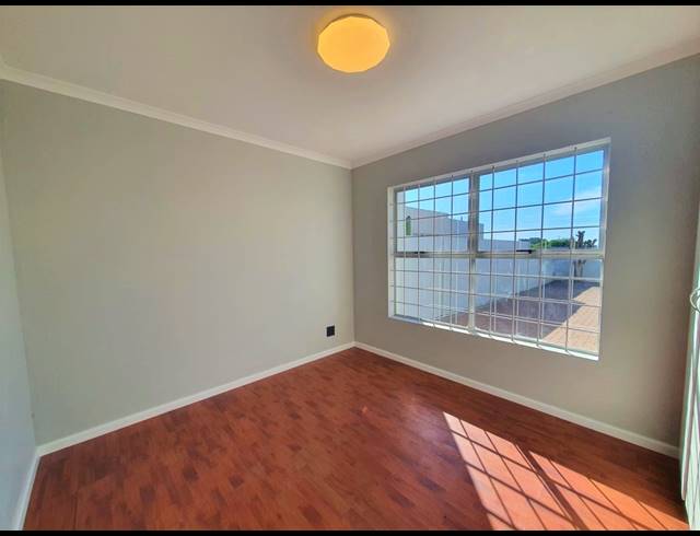 2 BEDROOM HOUSE FOR SALE IN GLENWOOD
